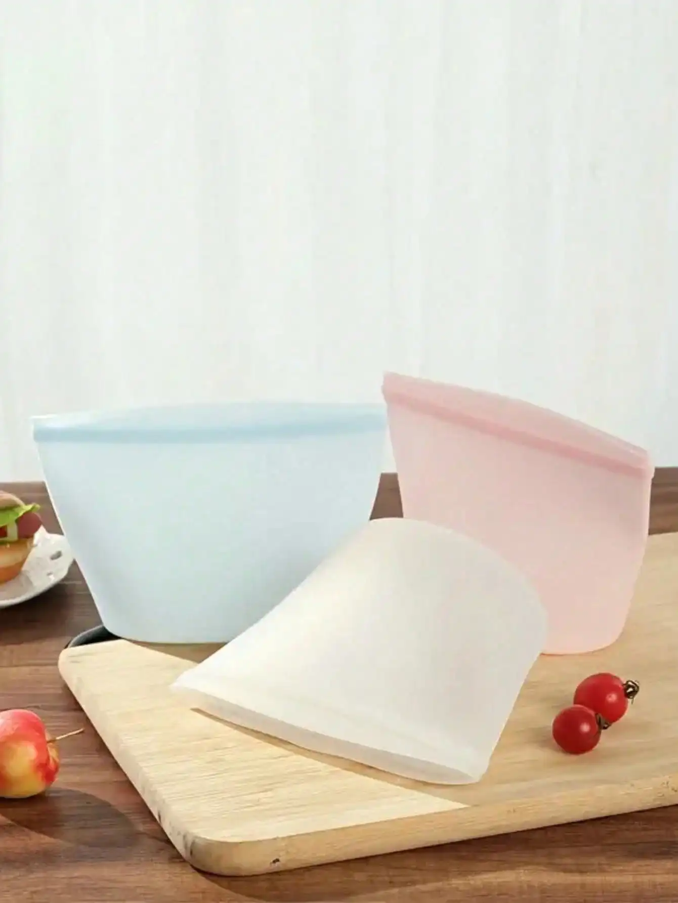 1 BPA-free silicone food storage bag - reusable meal preparation container for microwave, dishwasher, and freezer