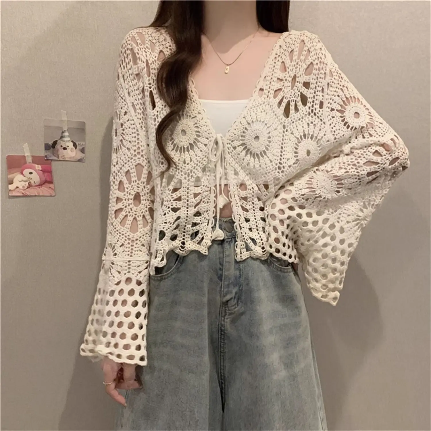 2025 Spring Autumn Boho Crochet Hollow Outerwear Knitted Sun Protection Shirt Women's V-Neck Long-Sleeved Shirt Knitted Cardigan