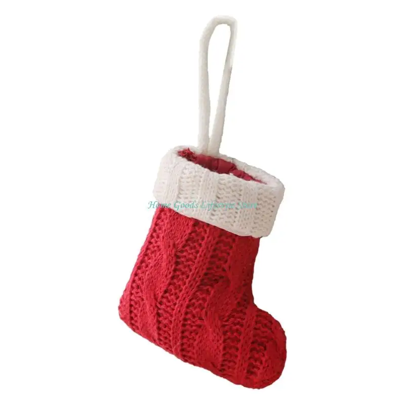 E74E Holiday Themed… - image