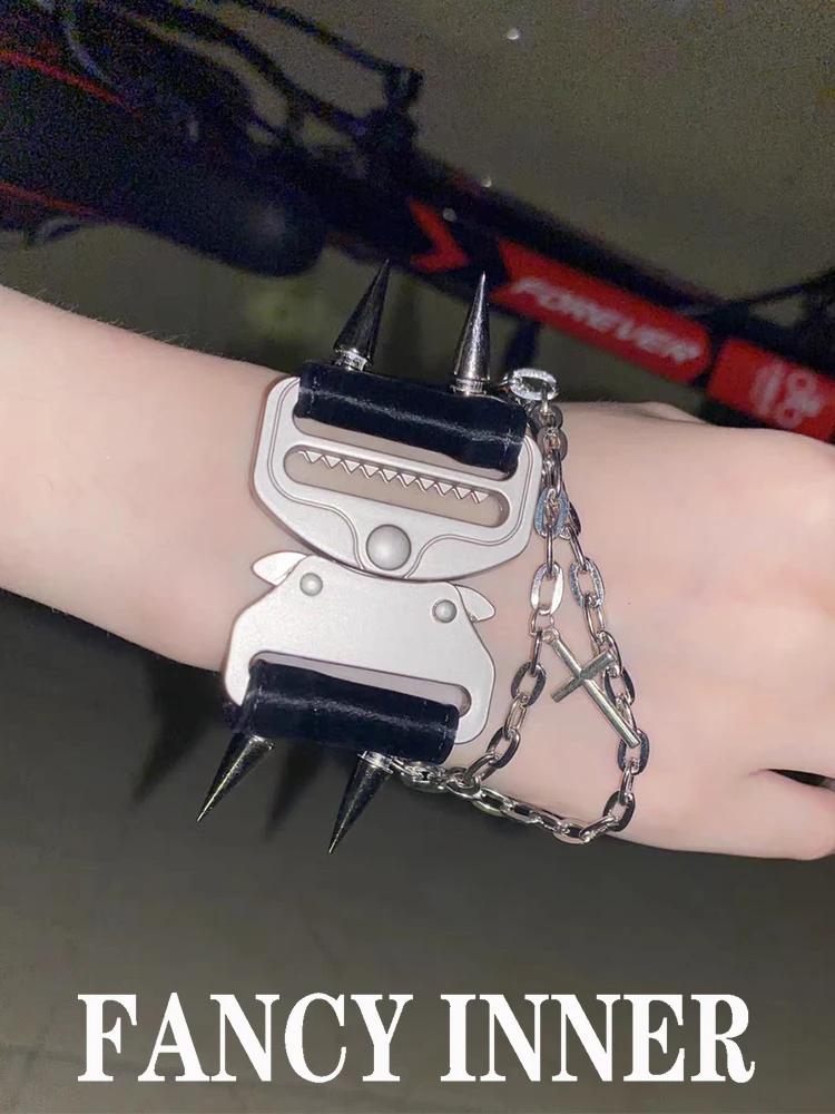

2024 New Punk Bracelet Spine Cross Chain Rivet Armlet Armband Leather Unisex Bracers Bangle for Women Men Couple Jewelry