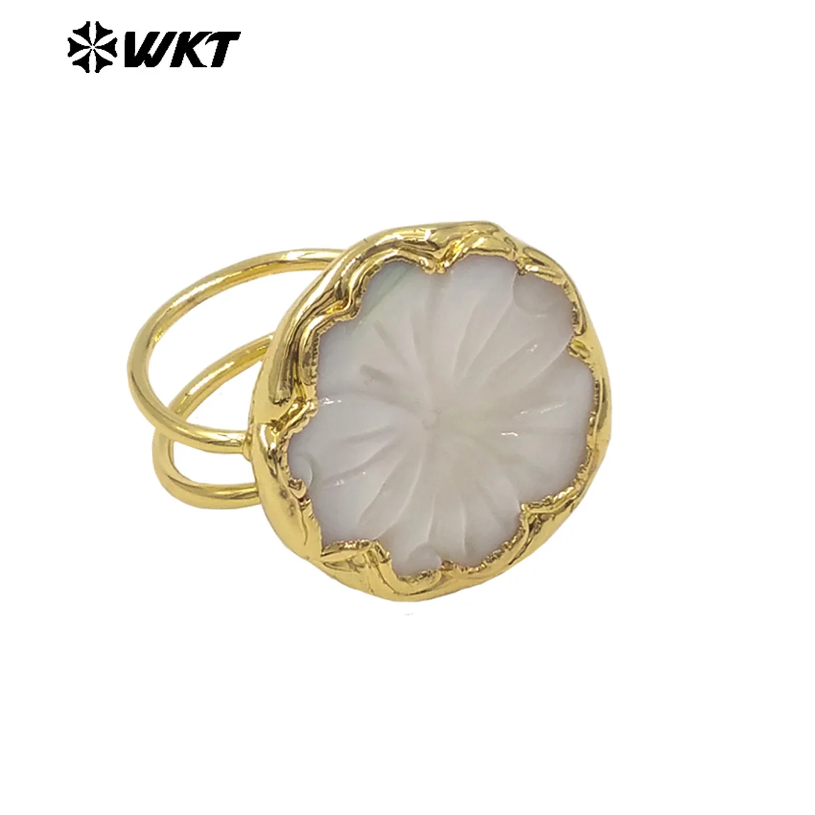 WT-MPR165 Romantic Style 18K Gold Plated Natural Shell Hand Carved Flower Shape Rings For Lady Daily Decorative Jewelry