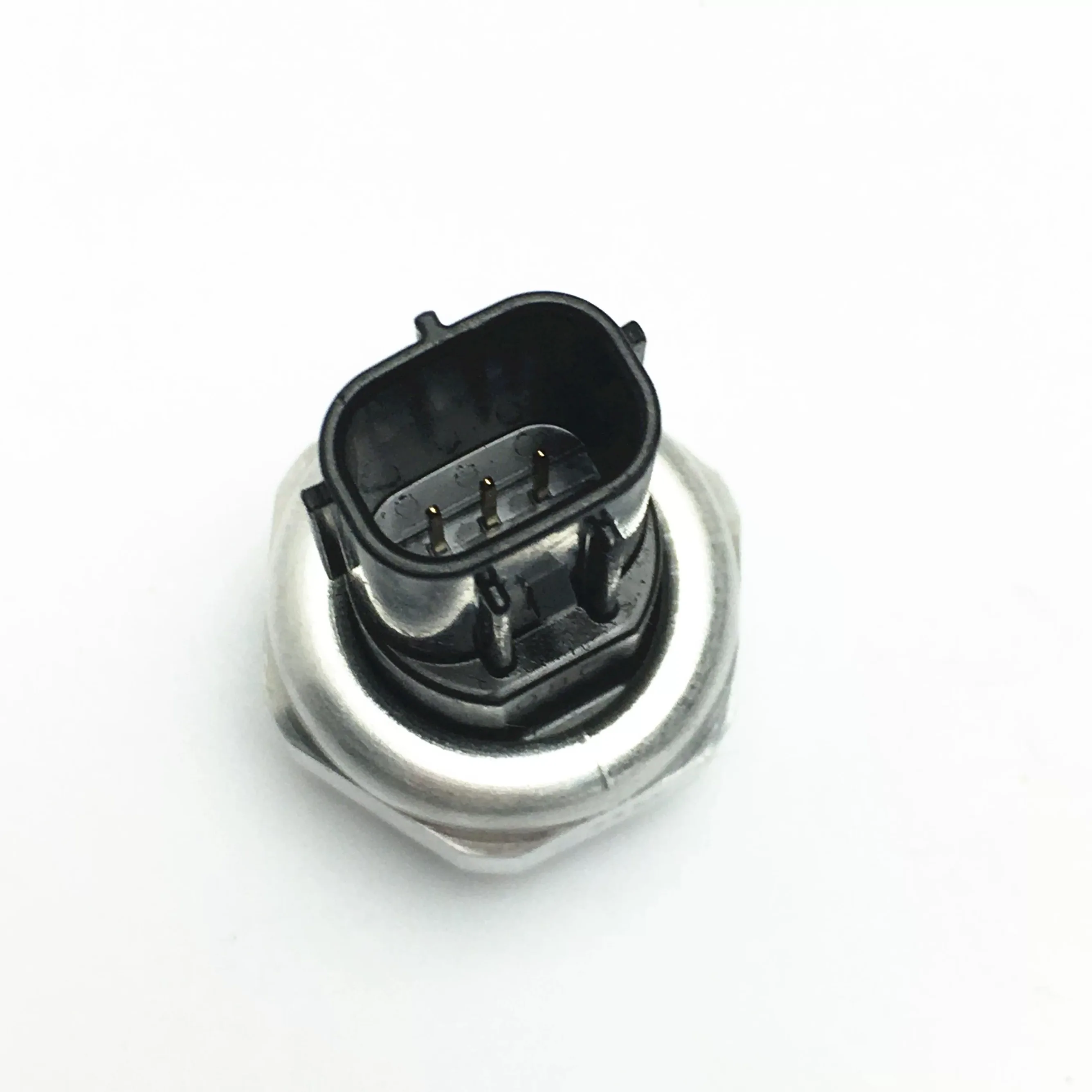 1pcs/lots 100% 88719-11010 8871910100 for General Motors parts, air conditioning pressure switch sensor electronic components