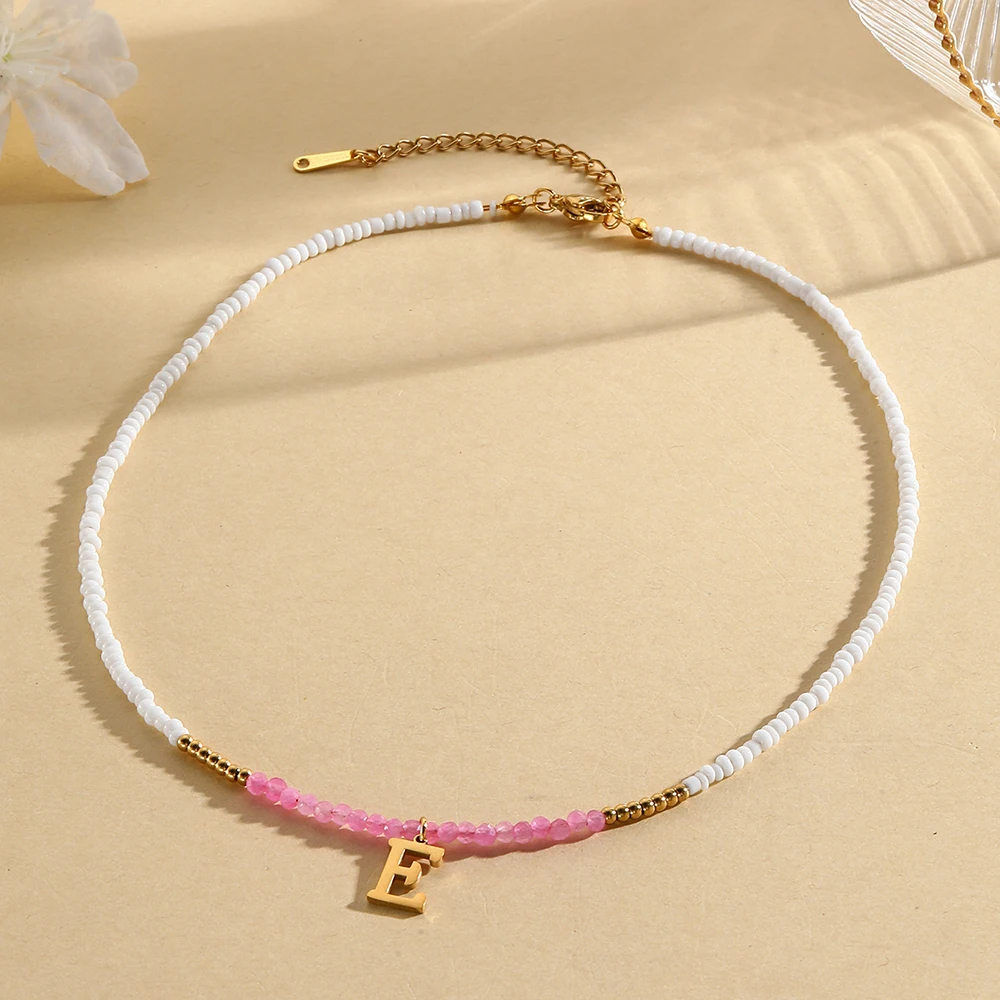 Bohemian style 26 letter pendant women\'s white rice bead pink crystal bead necklace fashionable and simple jewelry gift 2025