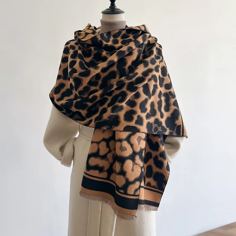 Luxury Brands New Leopard Two-Sided Scarf Cashmere Soft Warm Fringe Pashmina Shawl Winter Coldproof Windproof Blanket Scarf