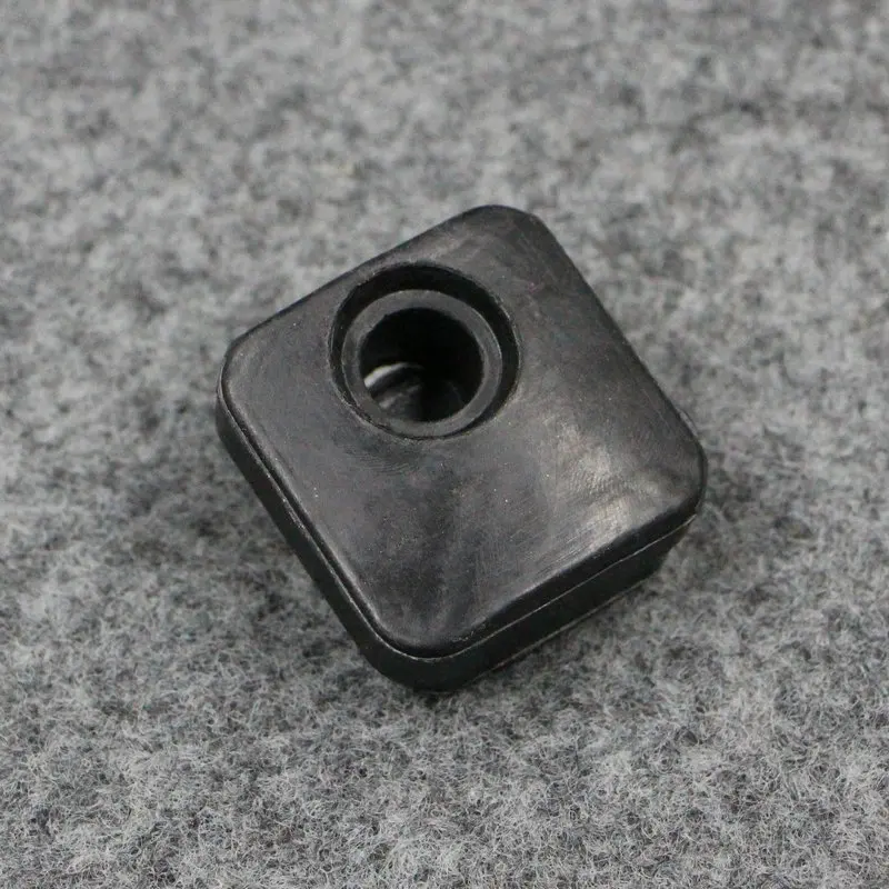 Apply to Audi A6 Passat B5 Water tank condenser bracket Fixed rubber pad on the water tank Jiaodun Buffer rubber block 8D0 121 2