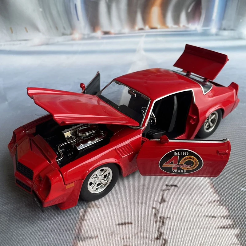 

JADA 1:24 CAMARO Z28 1979 40 YEARS Alloy Car Diecasts & Toy Vehicles Car Model Miniature Scale Model Car For Children