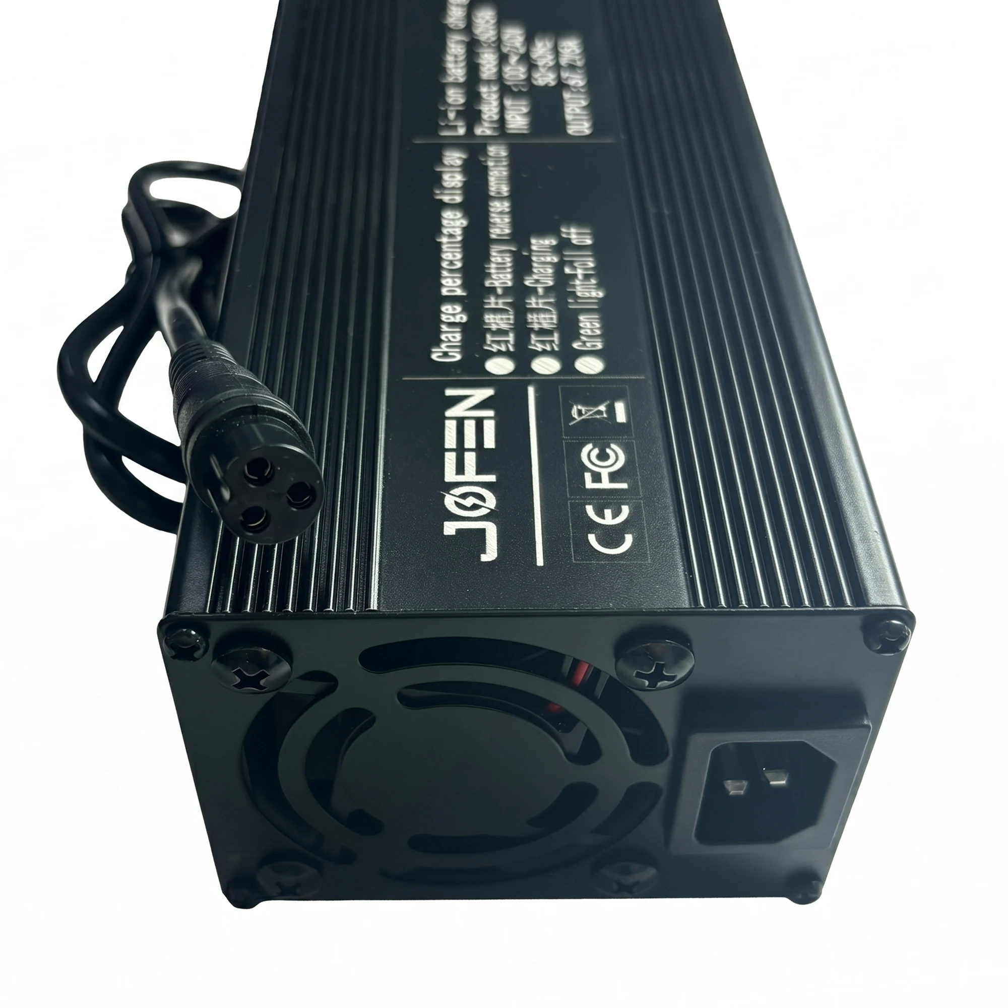 60V 5A Elektroroller-Ladegerät 67,2V 5A Ausgang Universelles Schnellladegerät Lithium-Batterie Netzteil 100-240V AC EU US Stecker – Detail 5