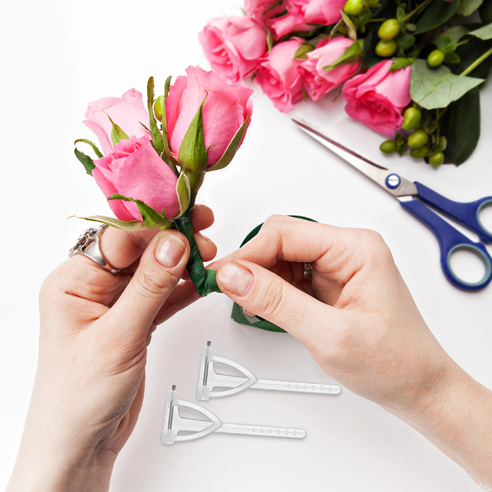 

90pcs Transparent Triangle Brooch Pins Lightweight Plastic Safety Pin For Diy Crafts Wedding Party Decorations Lapel Scarf Clip