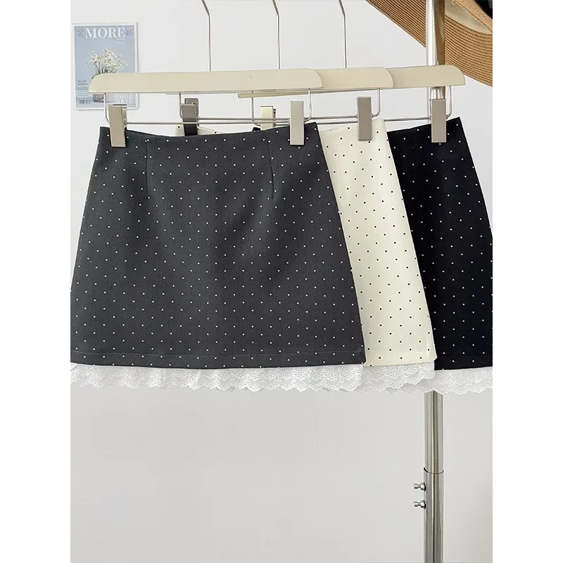 Gonna a pois patchwork con bordo in pizzo per donna nella primavera del 2025, nuova gonna corta da abito a trapezio snellente a vita alta in stile coreano