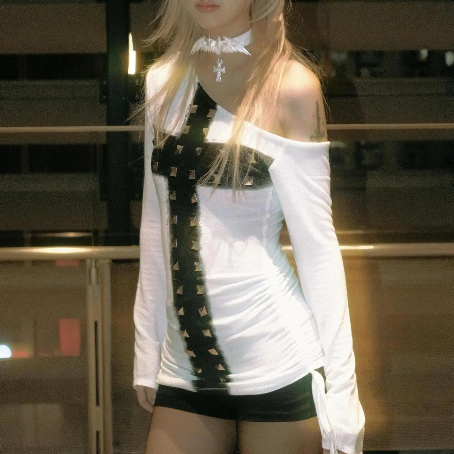 

Y2K Goth Ladies Long Sleeve T-shirt Harajuku Slim-fit Diagonal Shoulder Tees American Retro Cross Print Top Punk Hottie Clothing