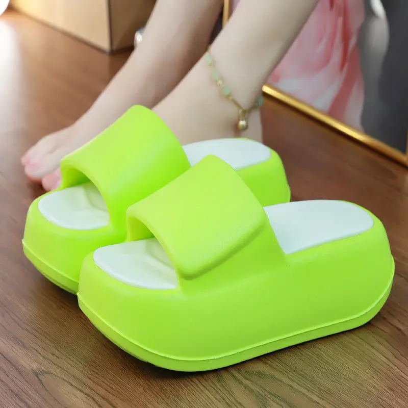 New Thick Sole Slippers for Woman Fashion Indoor Home Platform 2024 New Summer Outwear Non-Slip Elevated Women's Slippers