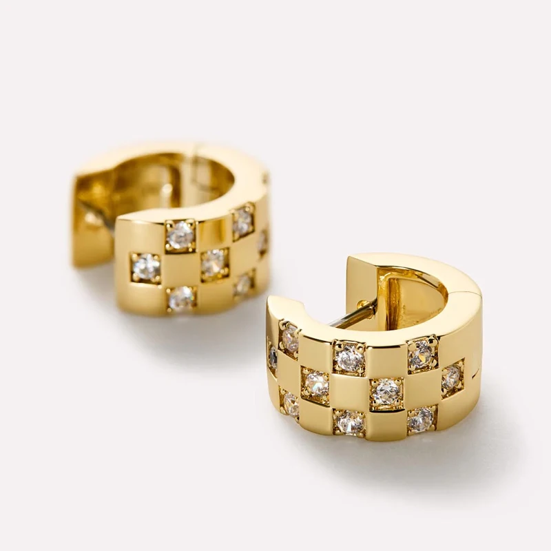 LNKRY Zertifizierte Moissanit Chunky Ohrringe Exquisite 14k Gold-Filled Schachbrett-Design Breite Creolen für Damen 2026 Trendschmuck – Detail 1
