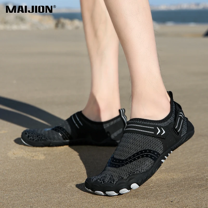 Breathable Barefoot Aqua Shoes Men Women Quick-dry Beach Wading Shoes Non-Slip Outdoor Water Shoes for Beach Swimming Surfing