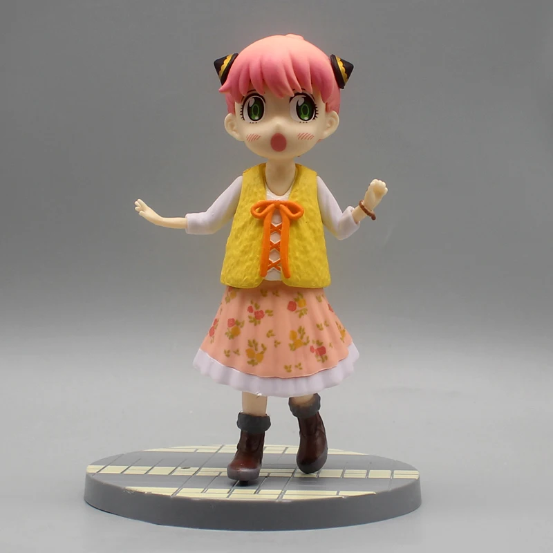 

15.5cm Spy×Family Anya Fashion Illustration Skirt Anime Figure Model Statue Collection Desktop Decoration Ornament Toys Gifts