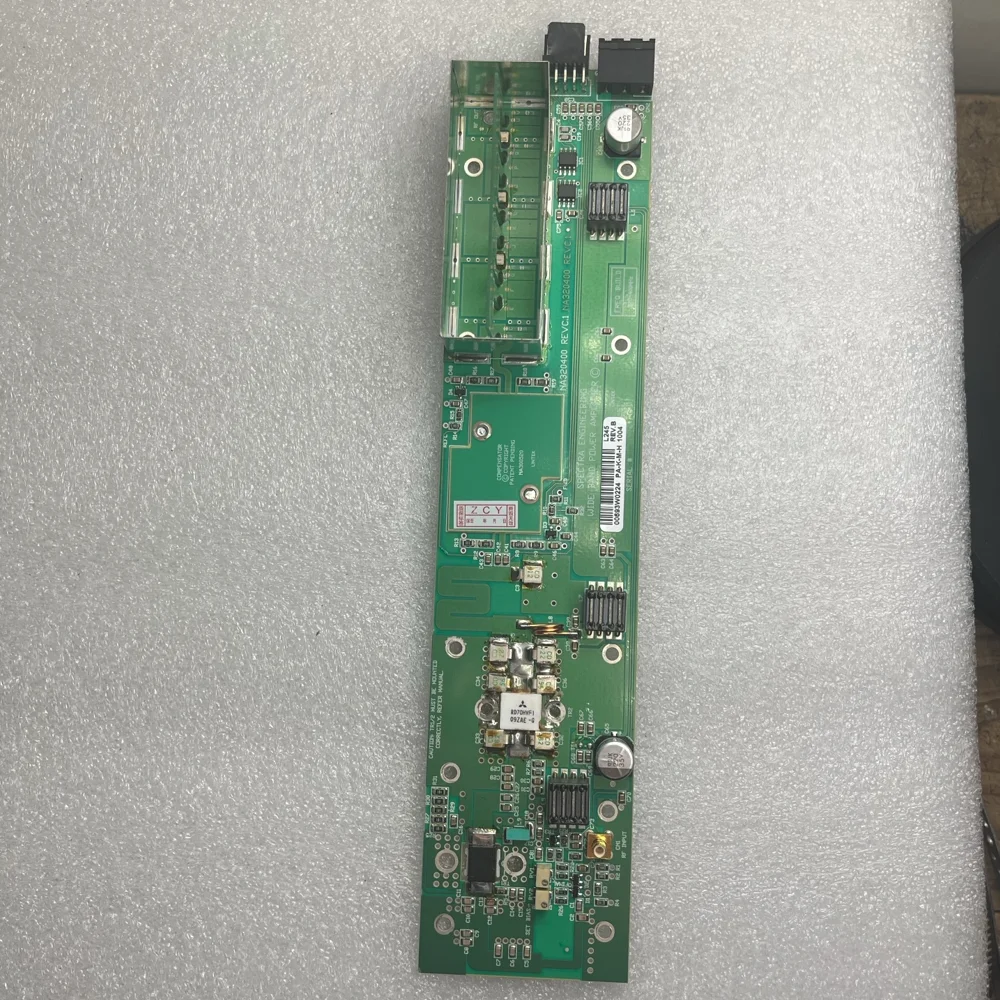 1pcs 70W 12.5V 320-400MHz RF Wide-Band Amp PCB. 50ohms. PD55008S Drives RD70HVF1. Good Transistors. Assembled, Not Fully Tested