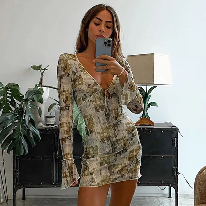 

New Flower Women's Printed Wear Sexy Deep V Stitching Tied Long Sleeve Ruffled Sheath Dress Kokod