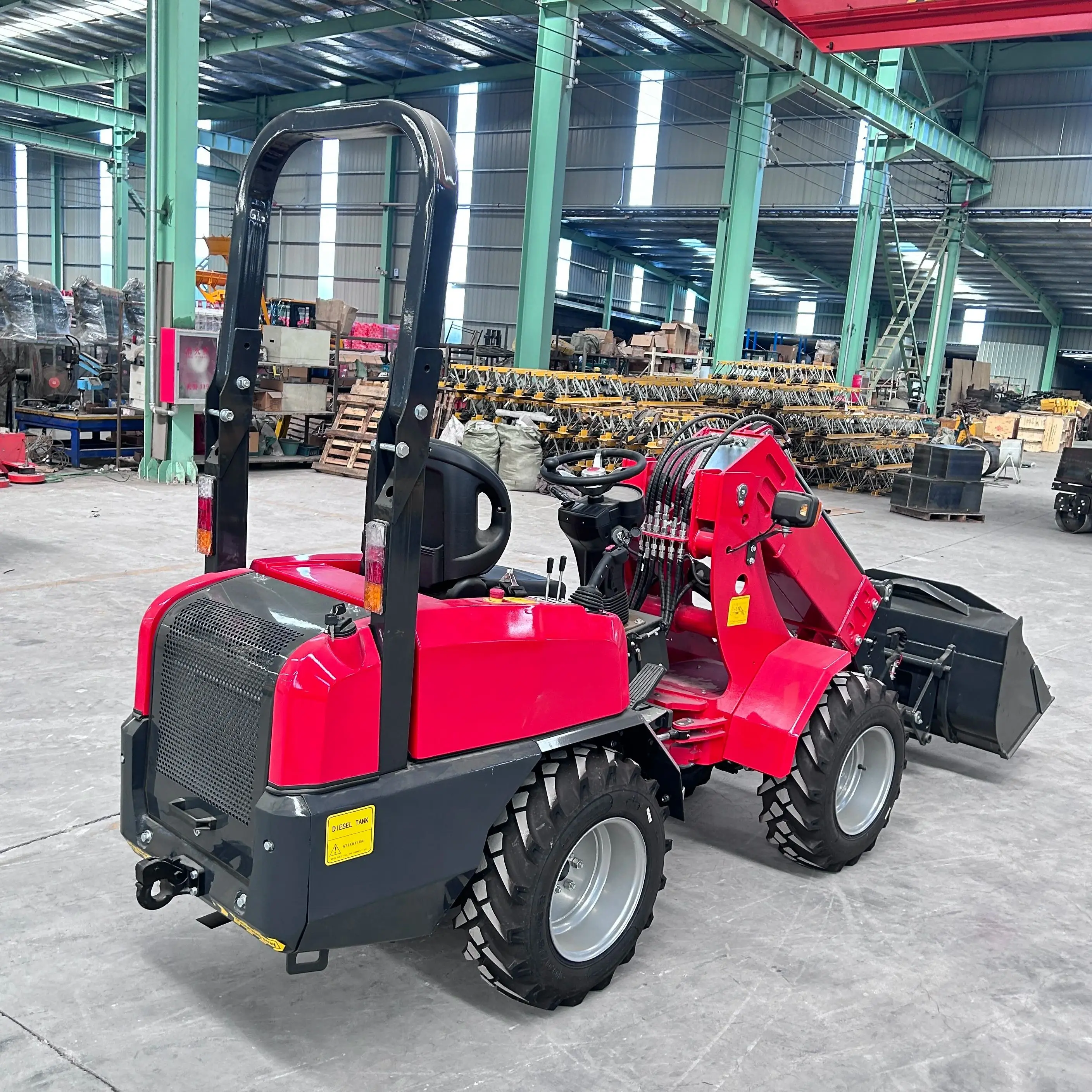 Der Teleskop-Gabelstaplerlader, der häufig in China zum günstigsten Preis verwendet wird, dient zum Verkauf