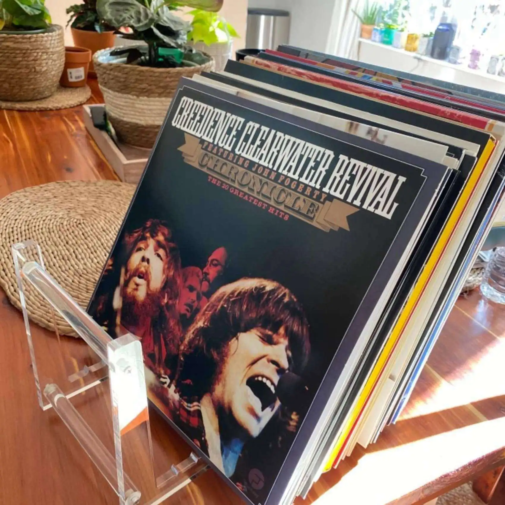 

AB42-2X Clear Vinyl Record Stand Holder For Desktop Album Storage, Acrylic Vinyl Record Shelf Display 50 Lps