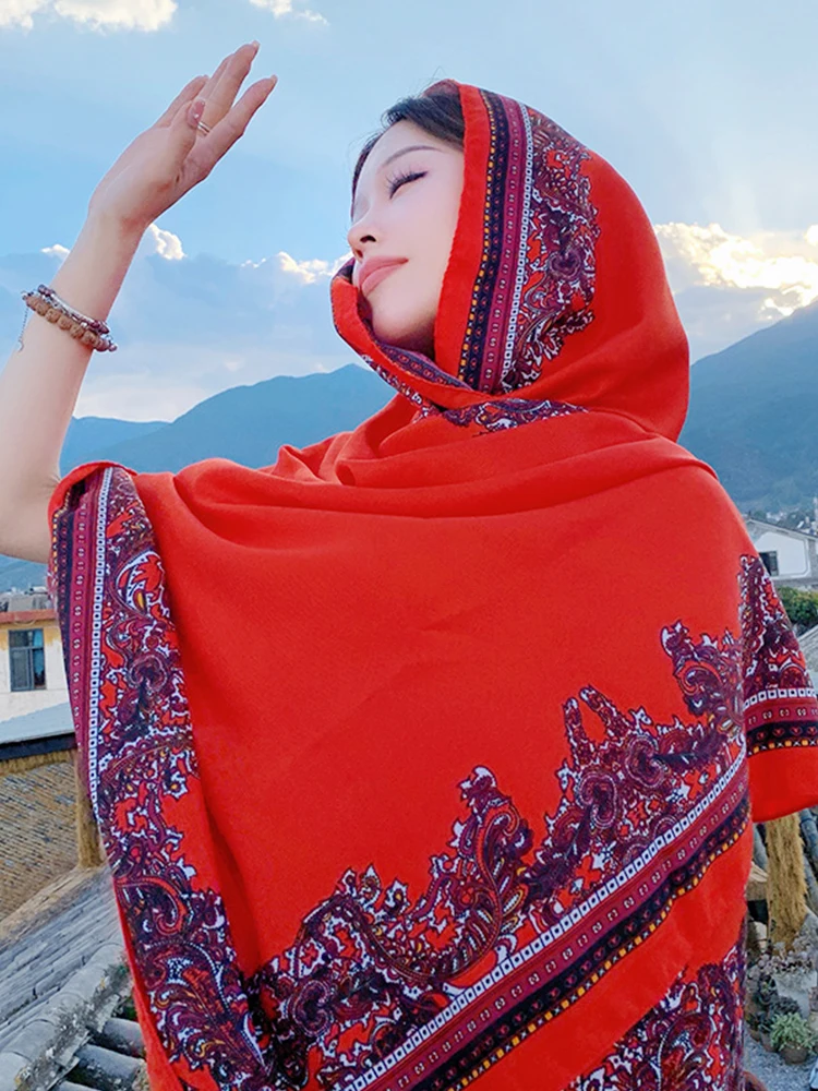 Nueva bufanda de seda elegante de verano para Mujer, chal envolvente para playa, estampado rojo Vintage, Bandana de protección solar para Mujer, Hijab largo para Mujer, bufanda bohemia, Pareo