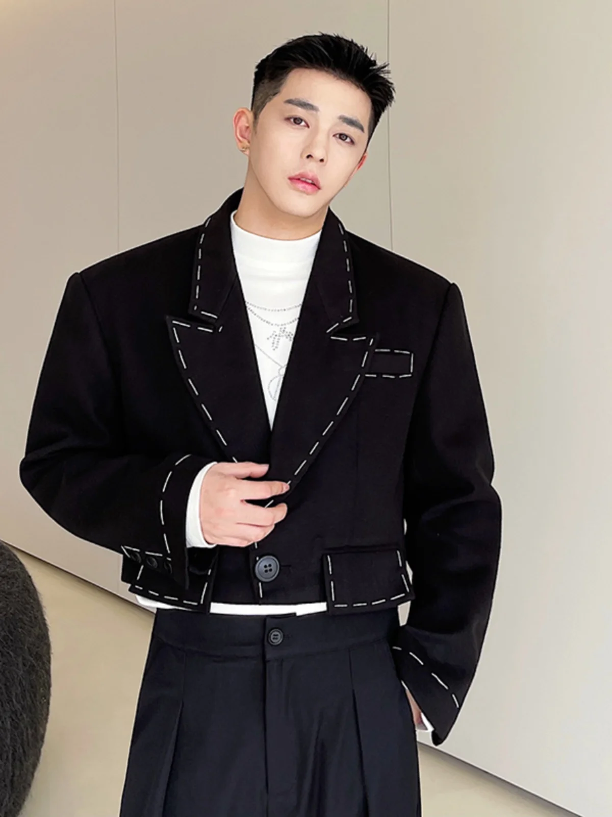 

Fall Season Men's ort Korean Sle V-Ne Suit Casual Faionable Pure Color Long Sve Ultra-Lightweight Wool Blend Suit