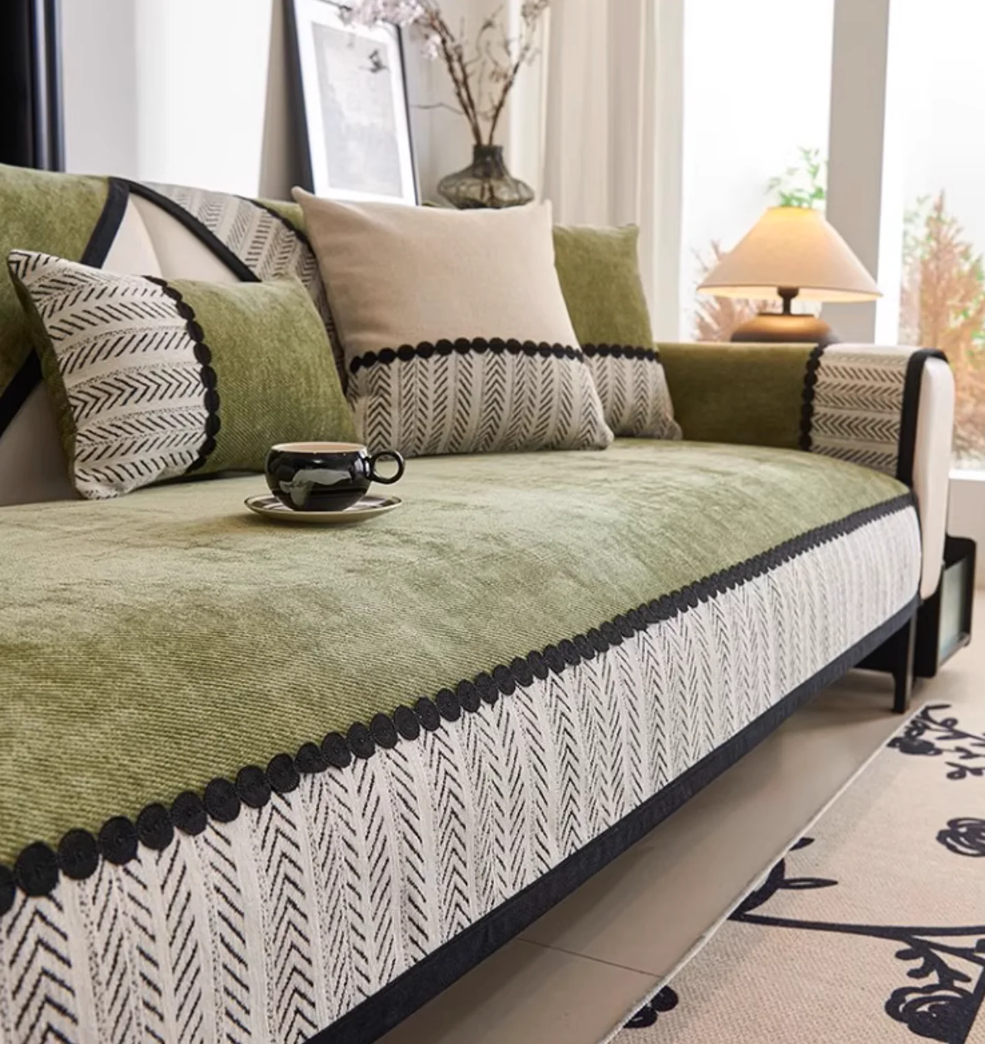New Chenille Sofa Cover Non-Slip Living Room Couch Slipcover with Contrast Hem All-Seasons Durable Sofa Towel
