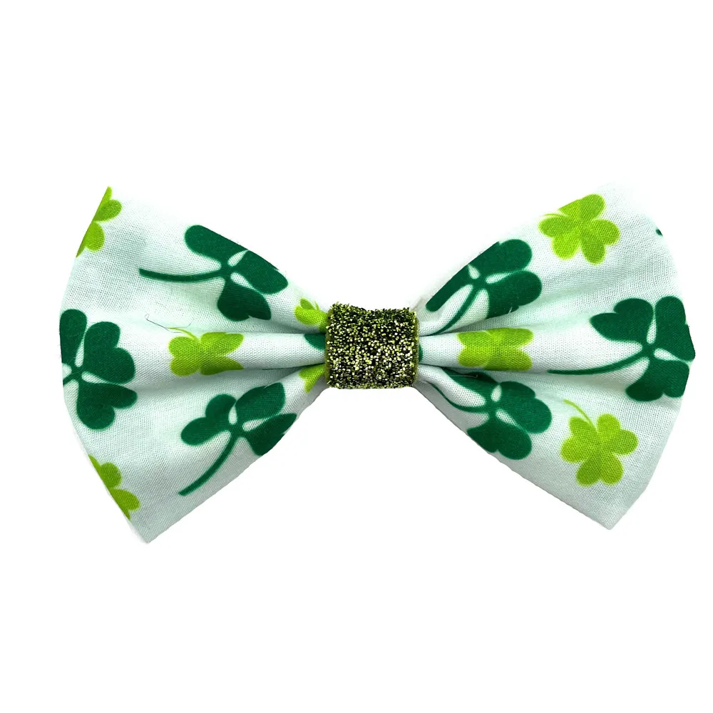 Imagem -04 - Dia de st Patrick Bowties Cão Deslizante Laço Colar do Laço do Cão Padrão do Trevo Colar do Cão Acessórios Arcos Verdes Laços do Arco do Animal de Estimação Laços 50 100 Peças