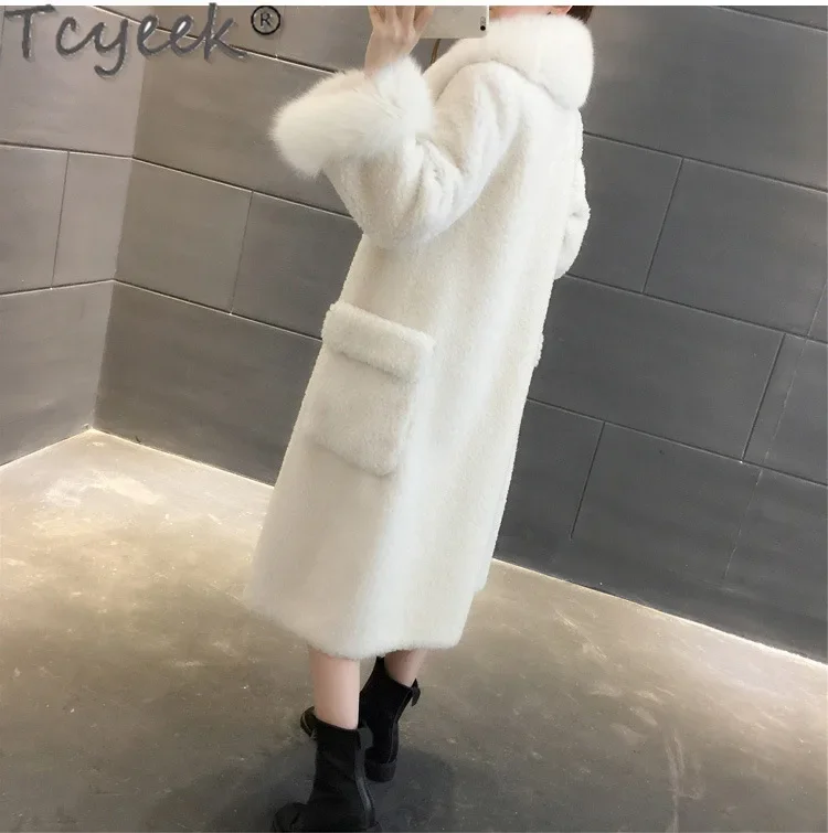 Tcyeek 100% Wool Jacket Warm Fox Fur Collar Fashion Sheep Shearling Coats Winter Jackets for Women Mid-length Women\'s Fur Coat