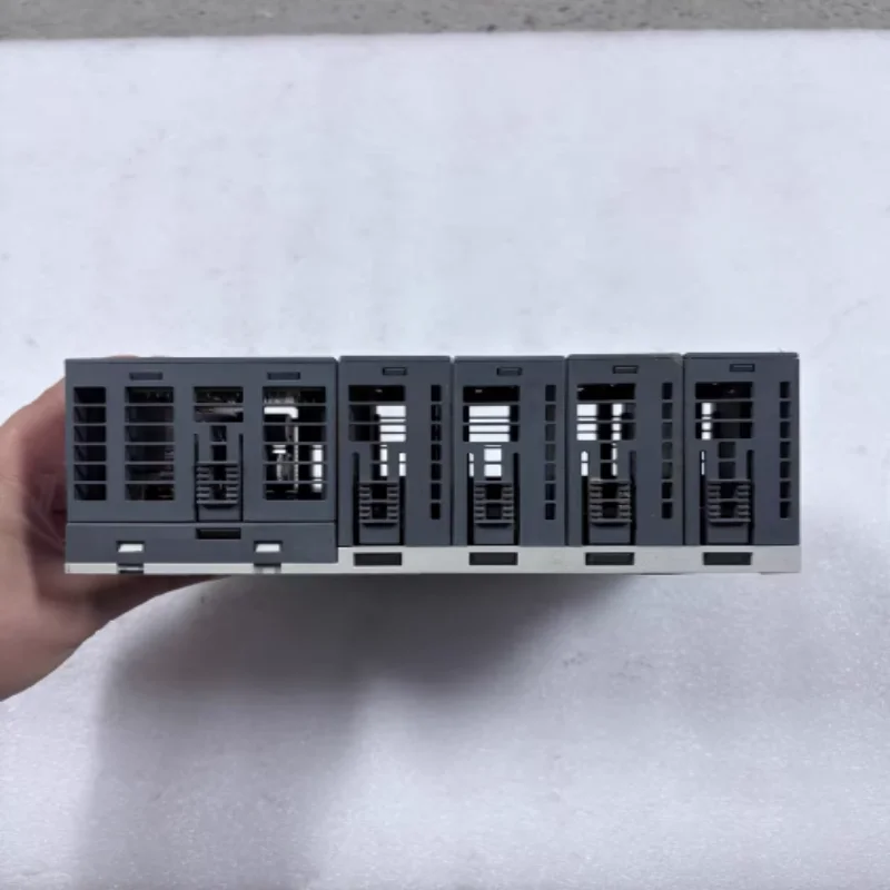 العلامة التجارية الجديدة الوحدة الأصلية PM585-ETH PM590-ETH PM591-ETH PM591-2ETH PM592-ETH PM595-4ETH-F PM5650-2ETH PM5670-2ETH