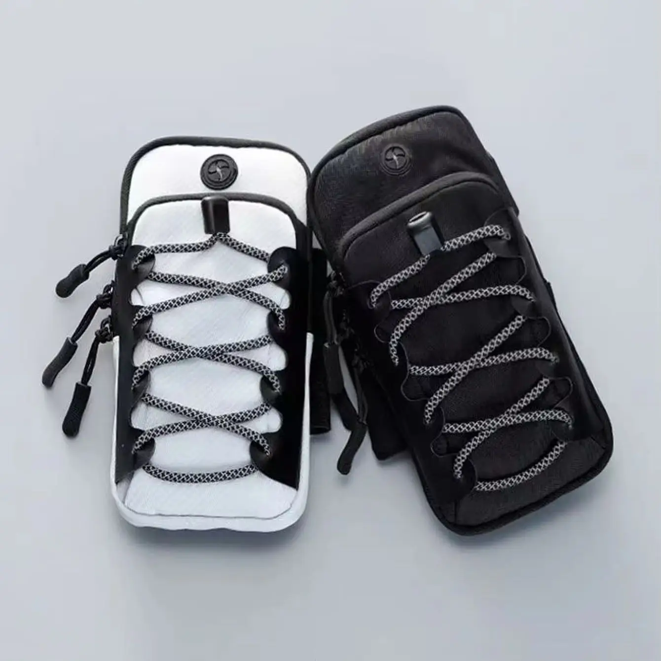 2026 new reflective mobile phone arm bag sports arm cover wrist bag outdoor fitness safety reflective mobile phone bag