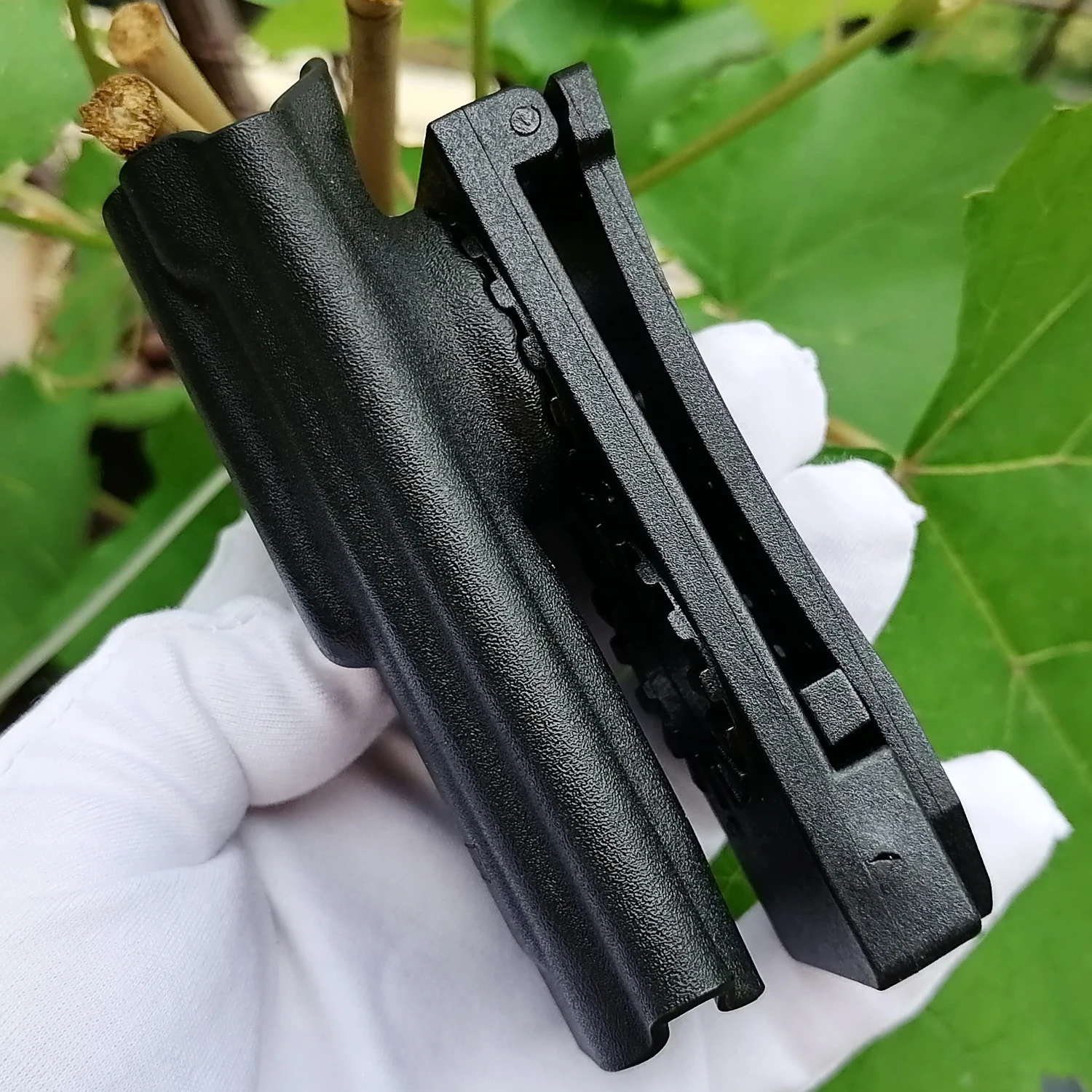 1 Pcs EDC Flashlight K Sheath Protective Case Kydex Pouch for NITECORE EDC27,Flashlight not included