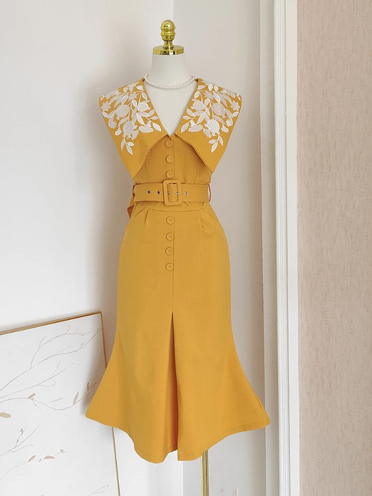 2023 Autumn New In Large Lapel Embroidery Flower Vintage Dress with Waist Belt Elegant Front Split Fishtail Women Dress