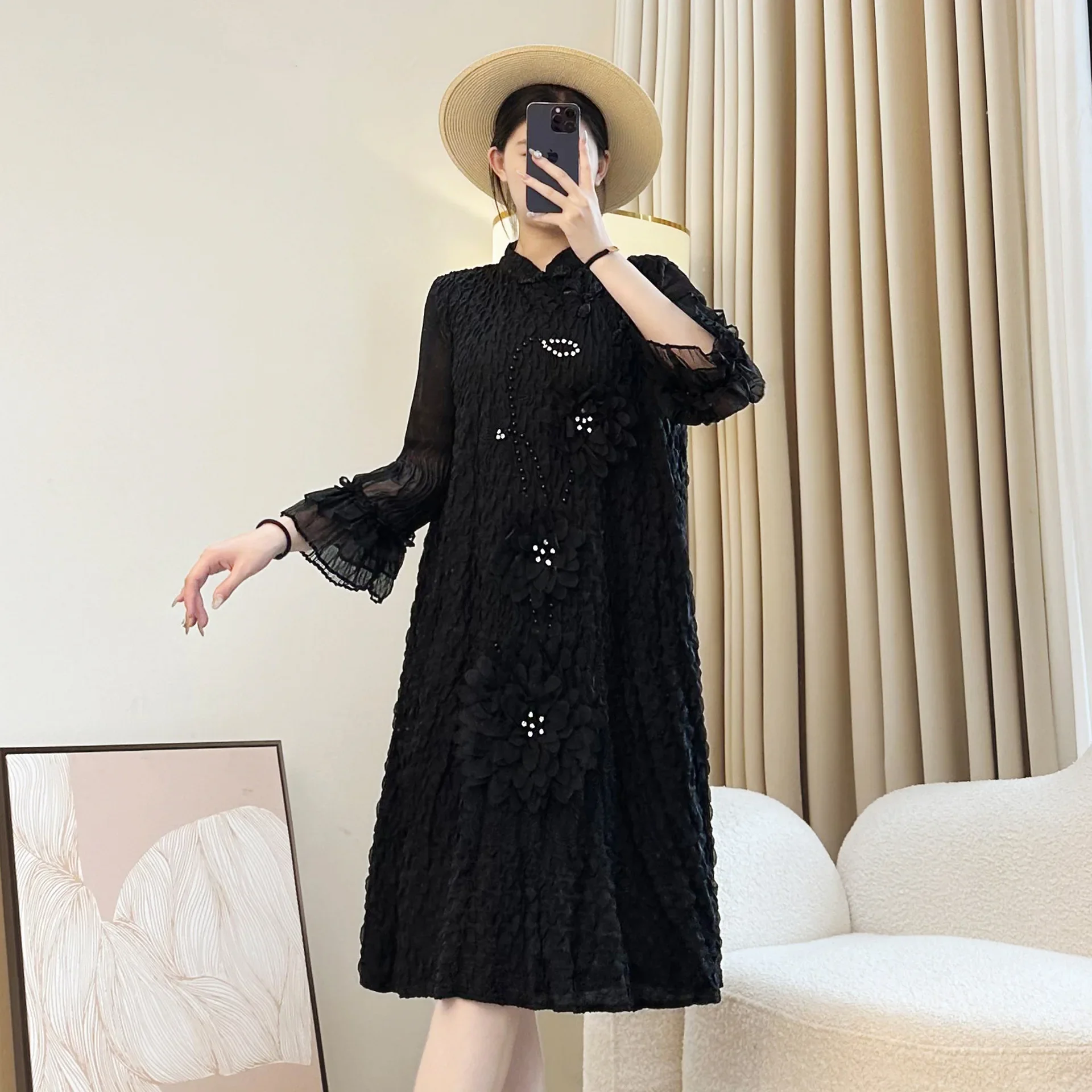 

Miyake Pleated Dress Women's 2025 Solid Color Embroidery Beaded Fashion Mother's Wear Noble Wedding Dress Dress Pleated Skirt