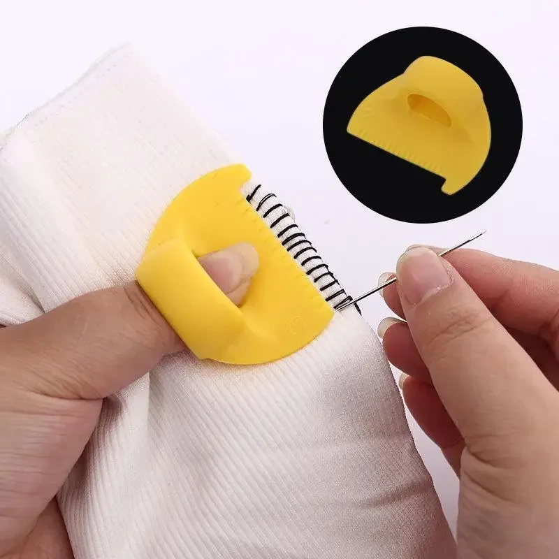 5/10/20 قطعة أداة خياطة مطبوعة ثلاثية الأبعاد سهلة الإمساك للمبتدئين كبار السن أداة خياطة يدوية بلاستيكية تمنع تخطي الغرز