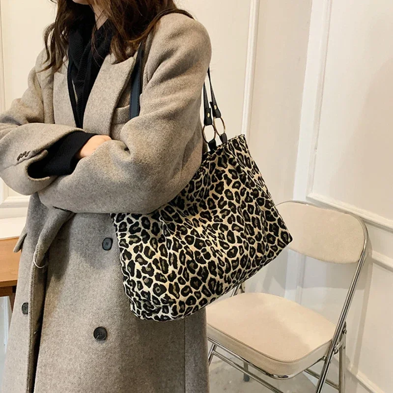 Borse popolari da donna borse a tracolla leopardate di grande capacità 2024 New Fashion Tote Shopping e borse da viaggio in tela