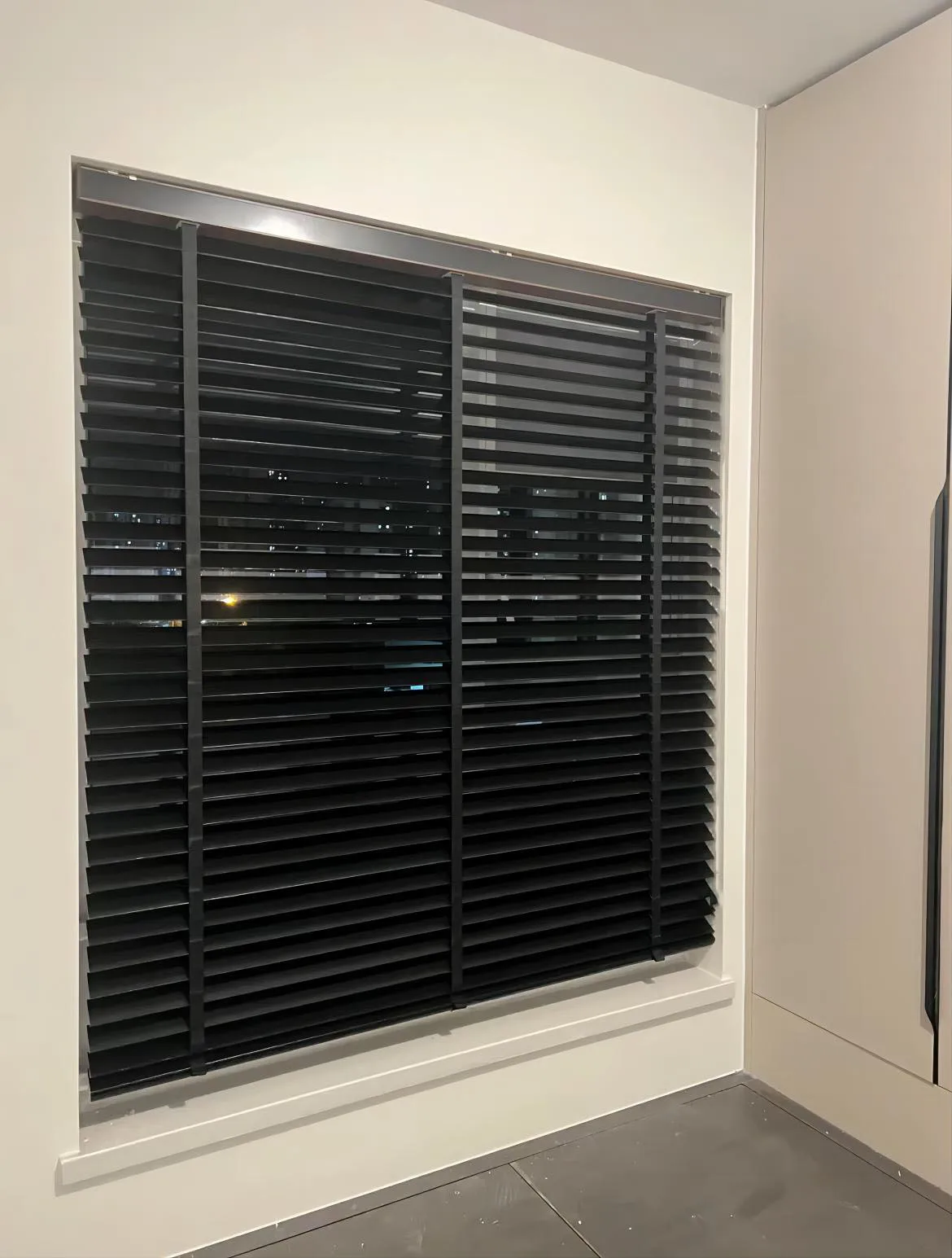 1-Special customized manual corded wooden blinds