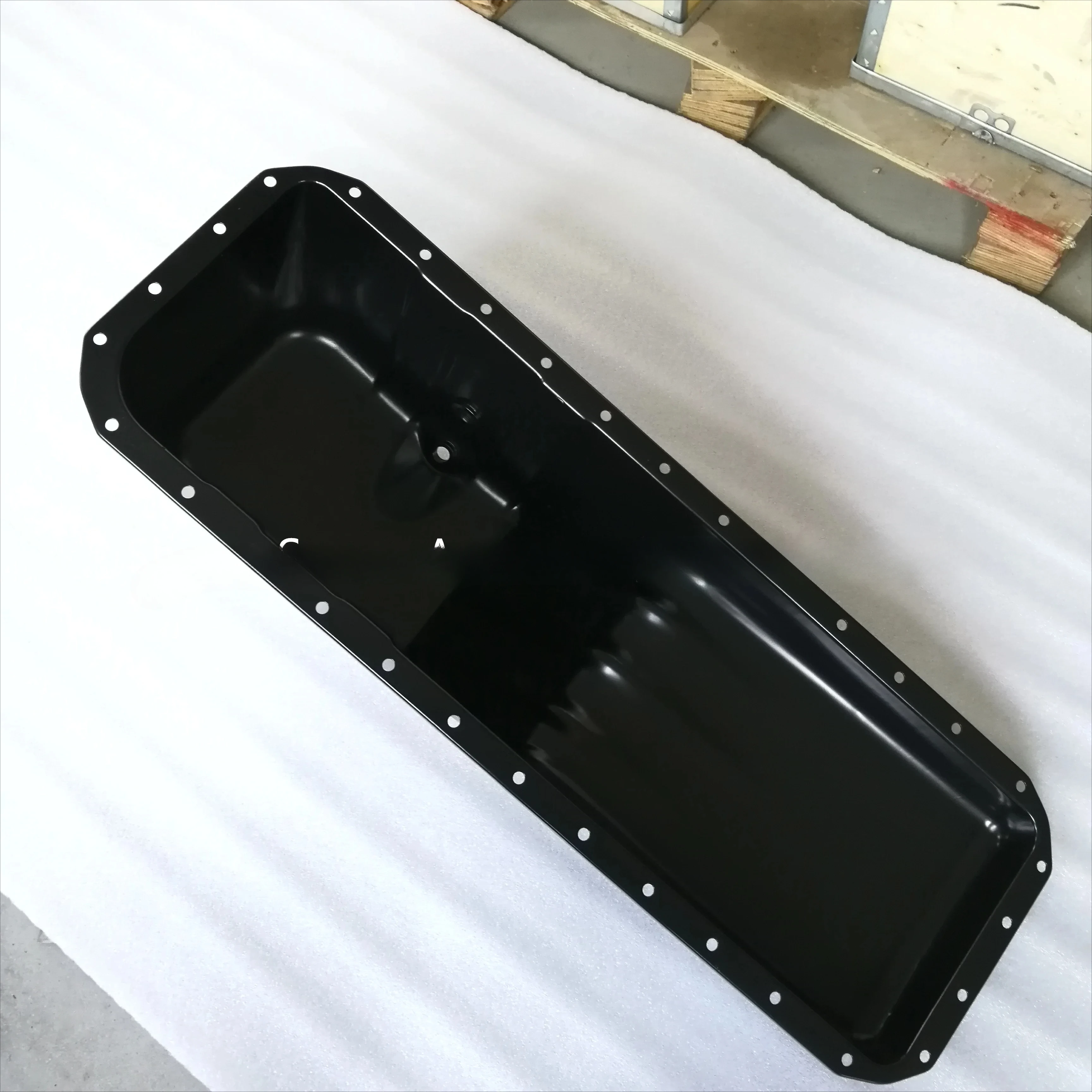 China Manufacturer Auto Engine Parts 6CT QSC Oil Drain Pan 3910874 3912099 3914013 3974292 Engine Oil Pan