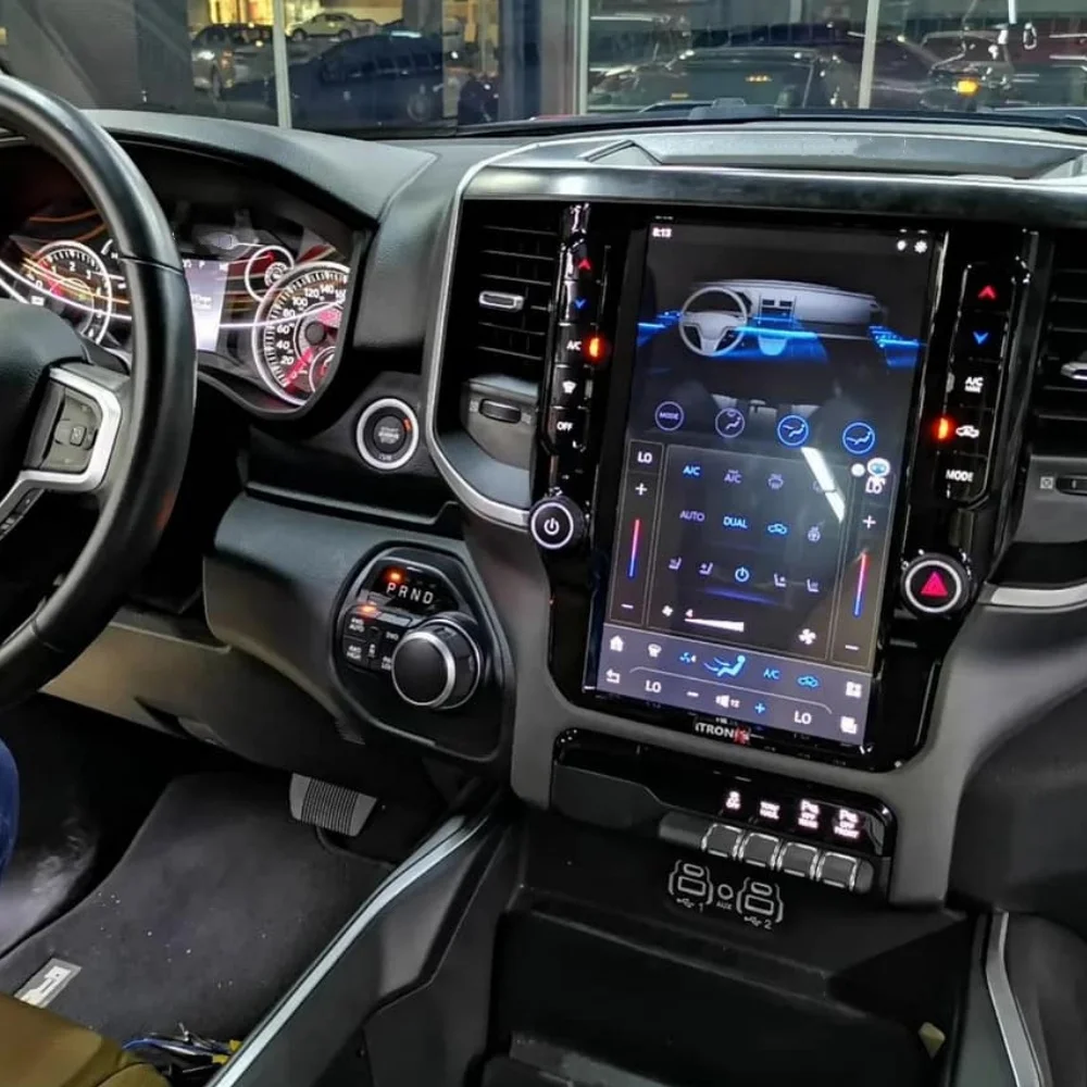 

12,1-дюймовый автомобильный радиоприемник Qualcomm для Dodge Ram 2020-2024 с CarPlay, Android, мультимедиа и GPS-навигацией