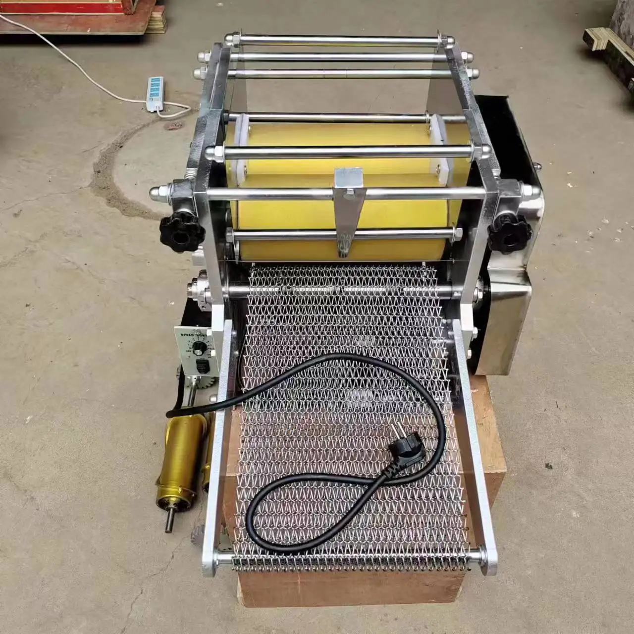 

Automatic Home Tortilla & Roti Dough Maker