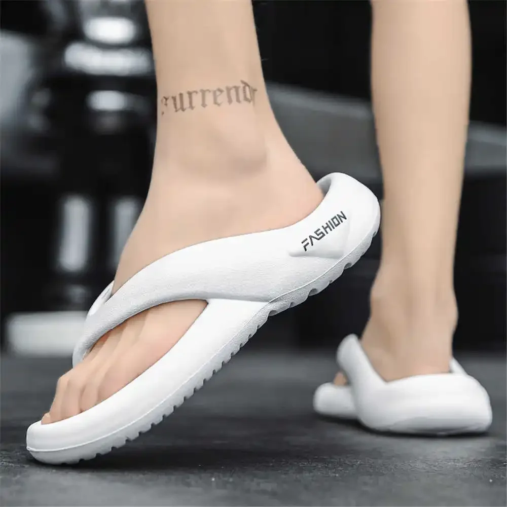 Lichtgewicht badslippers Be At Home Thong Sandalen Beige schoenen voor heren Sneakers Sportmodellen Trainers Tenis Sepatu