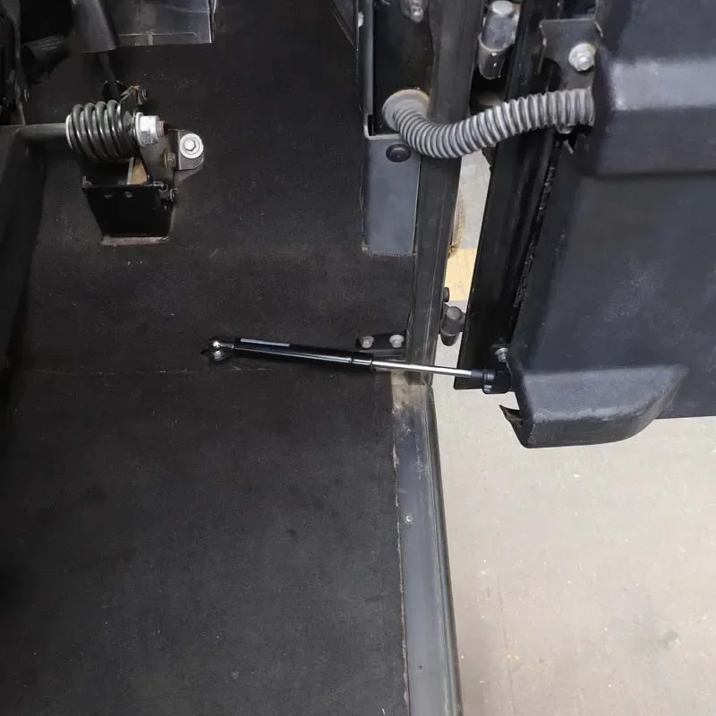 For Land Rover Defender 90 110 2004-2018 Car tailgate hydrous telescopic rod trunk shock absorber strut rod car interior parts