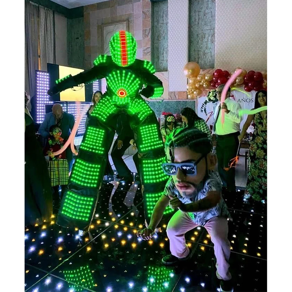 حار LED روبوت طوالة المشي زي الموسيقى الإلكترونية عرض الحفلات مع أوضاع متعددة كامل اللون بكسل الساخن LED مضاء زي DJ