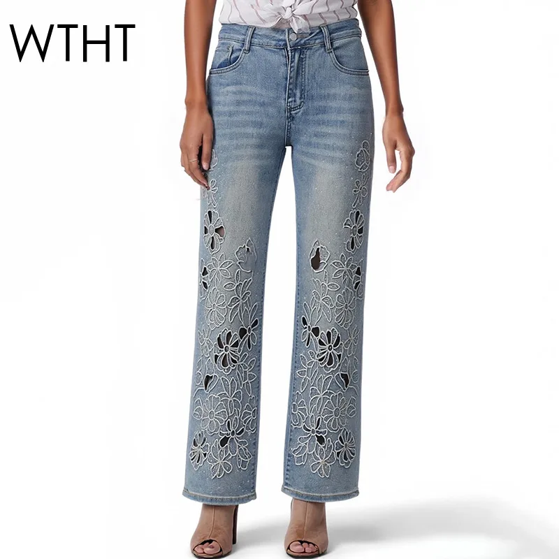 

WTHT 2026 New Fashion Women's Heavy Industry Diamonds Embroidery Hollow Out Jeans High Waist Straight Denim Pants Female 1LS2914