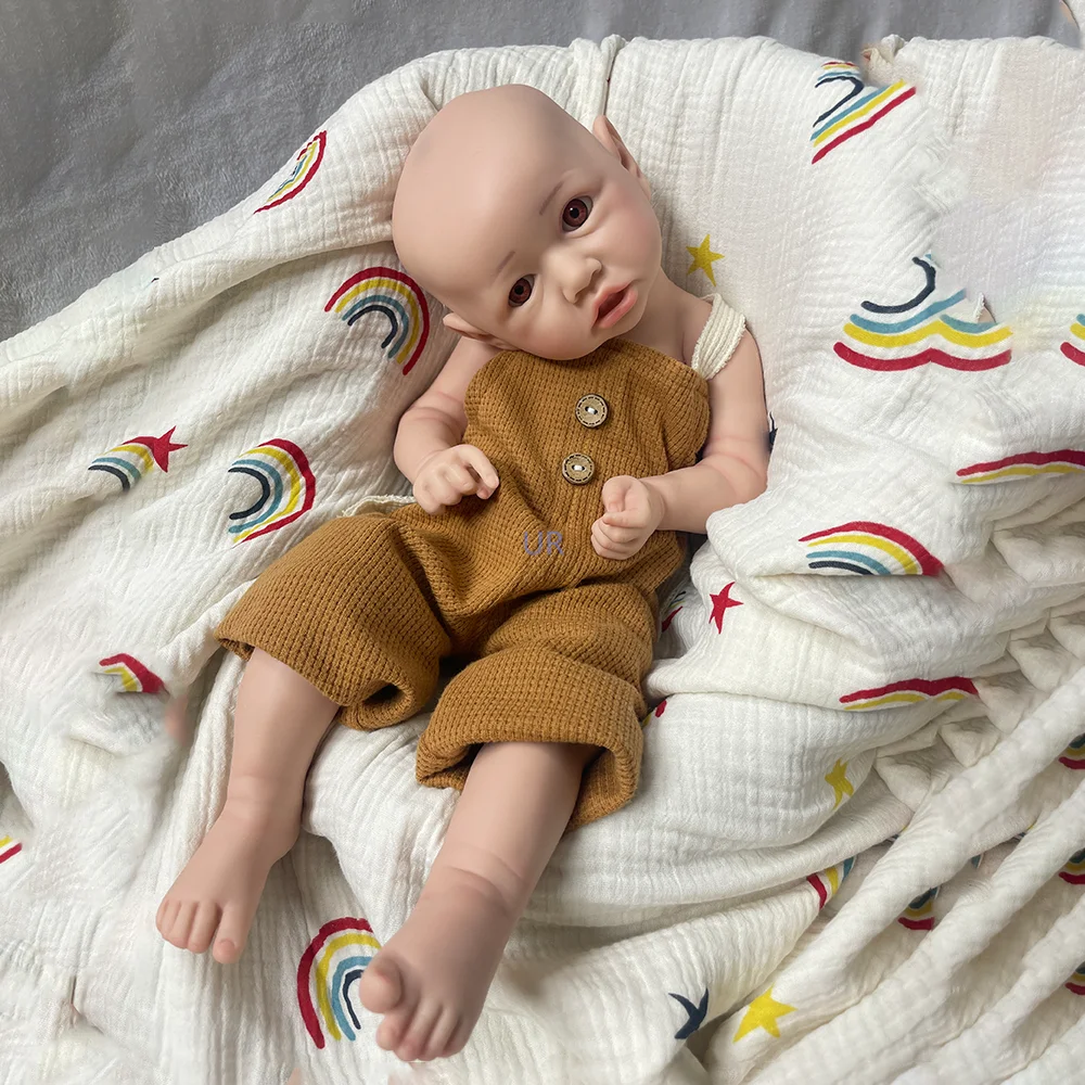 18 pouces silicone souple Reborn Doll réaliste Marshmallow nouveau - né Reborn girl lavable Doll Emotional Companion