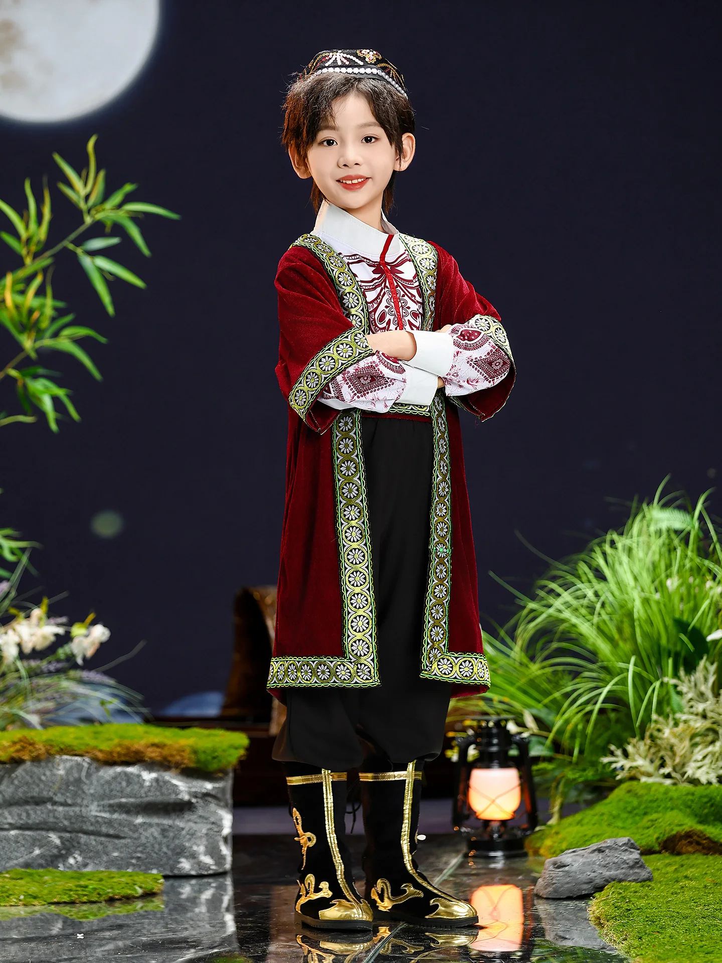 Novo Conjunto de Fantasia de Dança para Meninos, Traje Étnico de Veludo com Colete, Roupa para Apresentação de Palco, Vestuár...