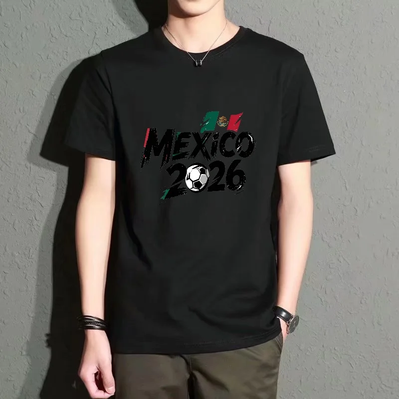 Men's Black Round-Neck Short-Sleeved T-Shirt with Football-Themed Print, Loose Fit, Sporty Casual Style, Breathable and Comfortable, a Versatile Fashion Item for Daily Wear and Watching Games.