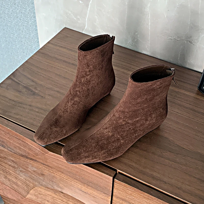 

Autumn and Winter New Retro Brown Ankle Boots Women Suede Warm Short Boots Trend Square Toe Low Heels Snow Boots Zapatos Mujer