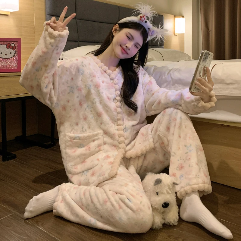 

Pajama Sets Vintage Women Cotton Like Bead Detailed Trim Gentle Touch Hypoallergenic Fitted Style Buttons Long Sleeve Pants 2026