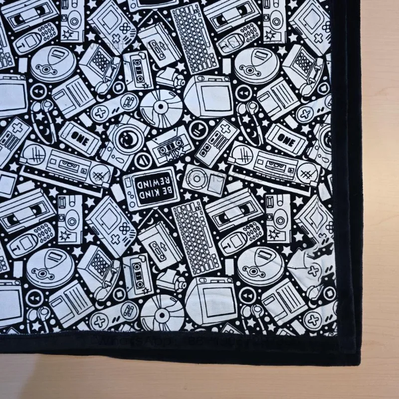 

Indoor Can Be Painted, Can Keep Warm Creative Hand Decompression Graffiti Blanket