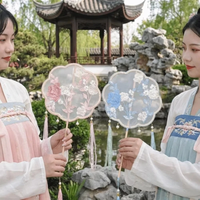 Elegant Handheld Chinese Style Fan Long Handle Decorative Embroidery Fan with Tassels Circular Fan Wedding Favors