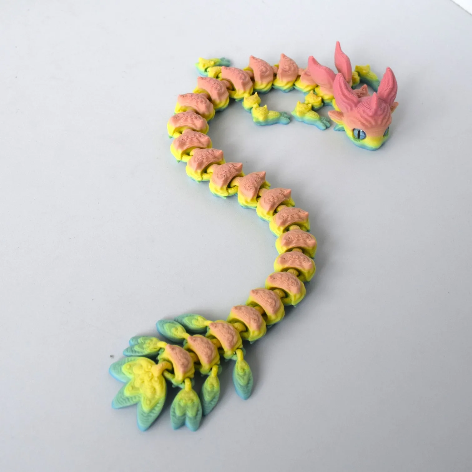 

Cute Simulation Leaf Dragon Statue Children 3D Printing Dragon Toy Creative Joint Free Movable Palm Decompression Toy Funny Gift